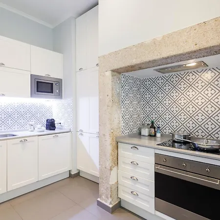 Lovely In Downtown Near Praca Da Figueira Apartment