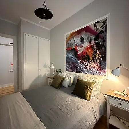 Lovely In Downtown Near Praca Da Figueira Apartment